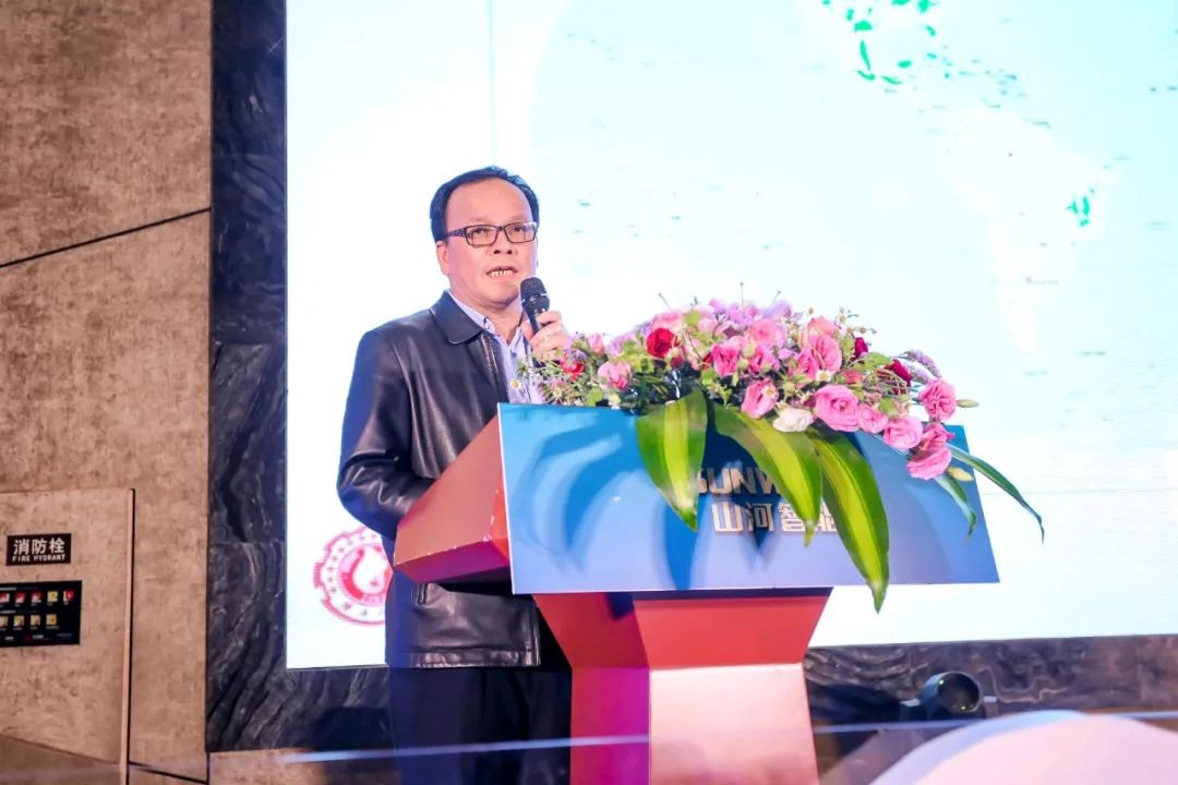 饕餮盛宴！米兰在线登录-米兰(中国)
智能•建华建材预制桩施工装备与技术交流会隆重召开