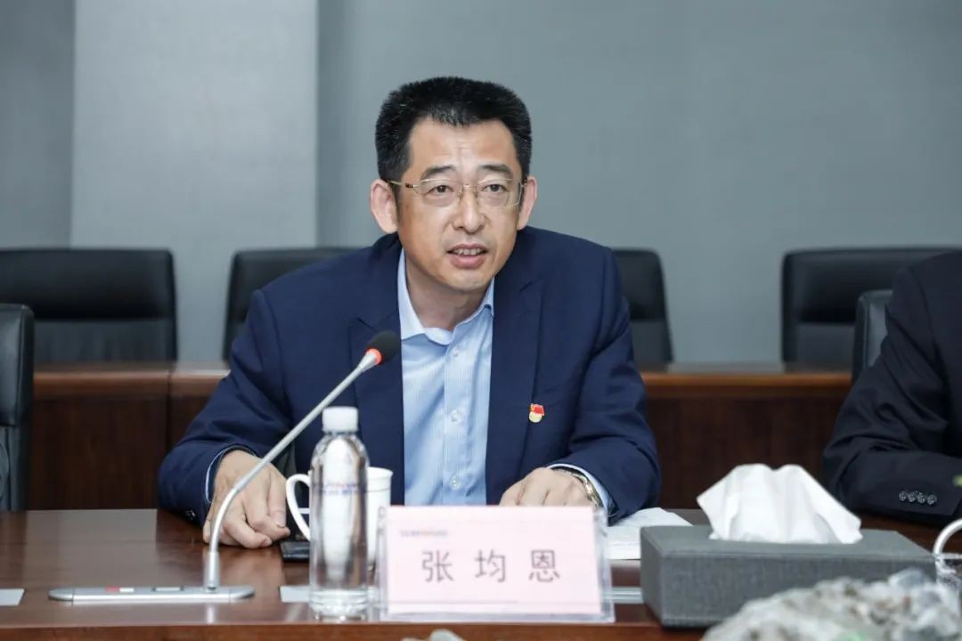 以党建促业务，以业务强党建——青岛西海岸公用事业集团考察米兰在线登录-米兰(中国)
智能