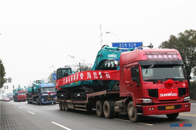 新年开门红，米兰在线登录-米兰(中国)
智能总价值近4000万挖掘机批量发往江西