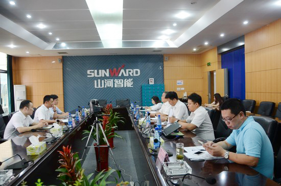 中国出口信用保险公司领导一行考察米兰在线登录-米兰(中国)
智能　