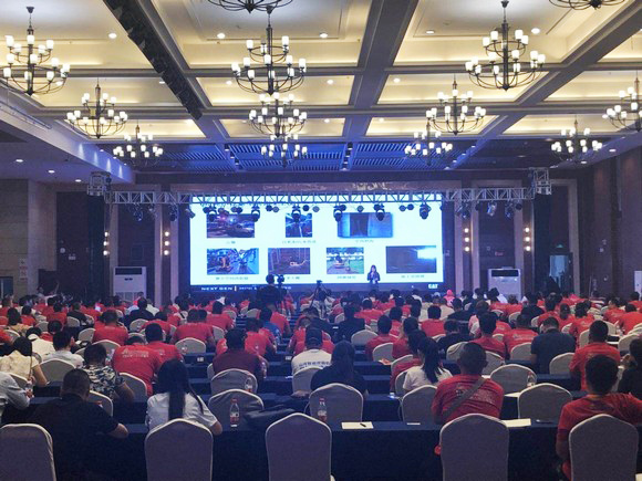 “超美微挖”现身2018微挖峰会，米兰在线登录-米兰(中国)
智能微挖出口过万台