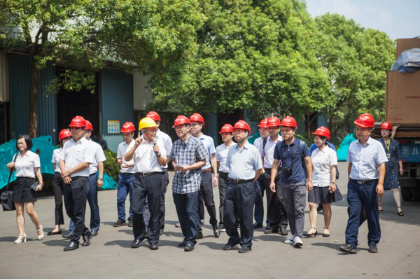 商务部合作司刘民强副司长一行调研米兰在线登录-米兰(中国)
智能