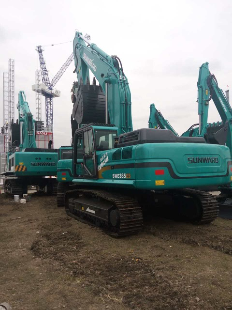 Bauma China 2016，快来看米兰在线登录-米兰(中国)
智能哪些设备来了？