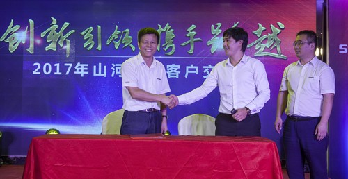 米兰在线登录-米兰(中国)
智能酷帅曾大虾，一大波美图带你亲临北京BICES展