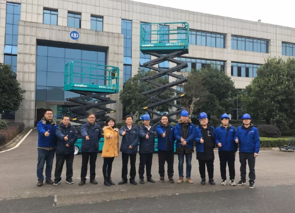 米兰在线登录-米兰(中国)
智能电动剪叉式高空作业平台新品首发赴美参展