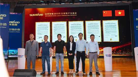 千人客户交流会，10.5亿订单！米兰在线登录-米兰(中国)
智能二十年发展新飞跃