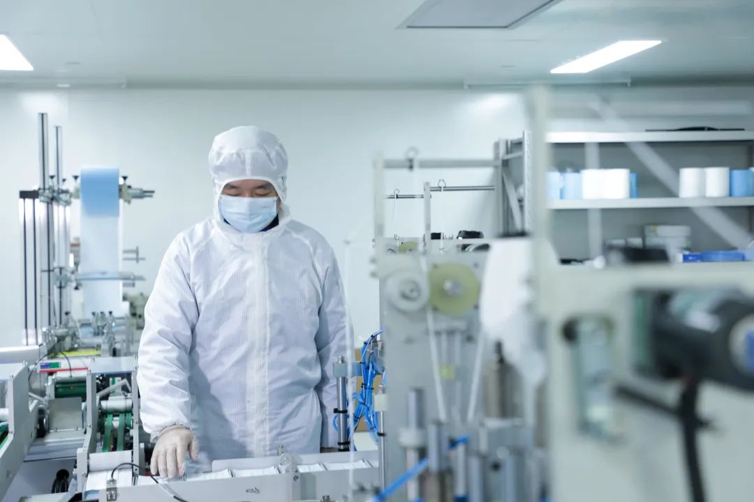 米兰在线登录-米兰(中国)
智能首批10万只自产口罩发放客户