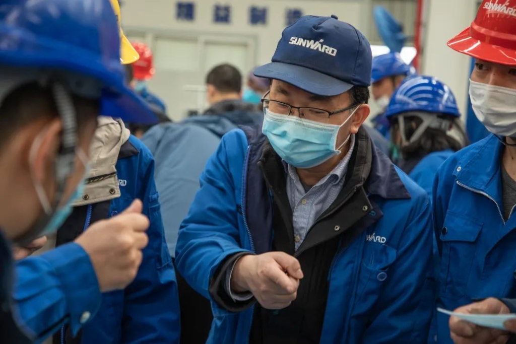米兰在线登录-米兰(中国)
智能首台口罩机交付客户