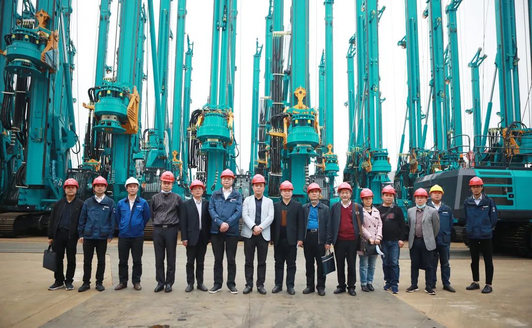 省工信行业事务中心杨卫华副主任一行莅临米兰在线登录-米兰(中国)
智能调研