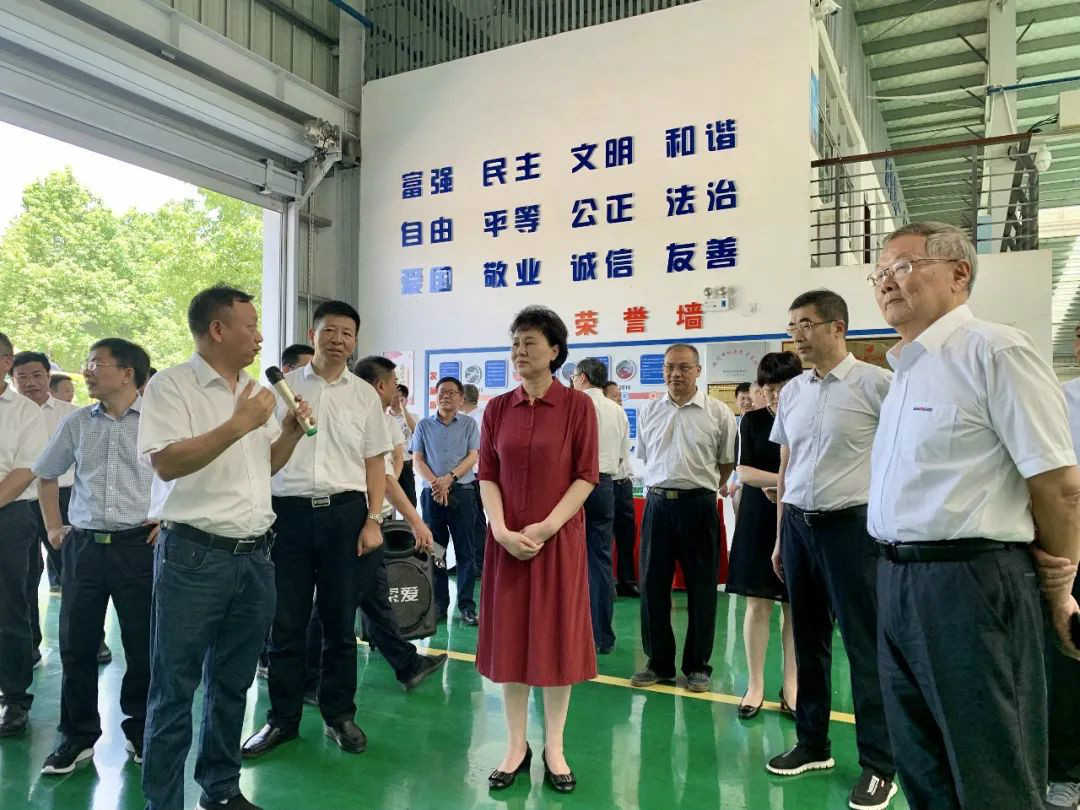 省委常委、统战部部长黄兰香考察调研米兰在线登录-米兰(中国)
科技