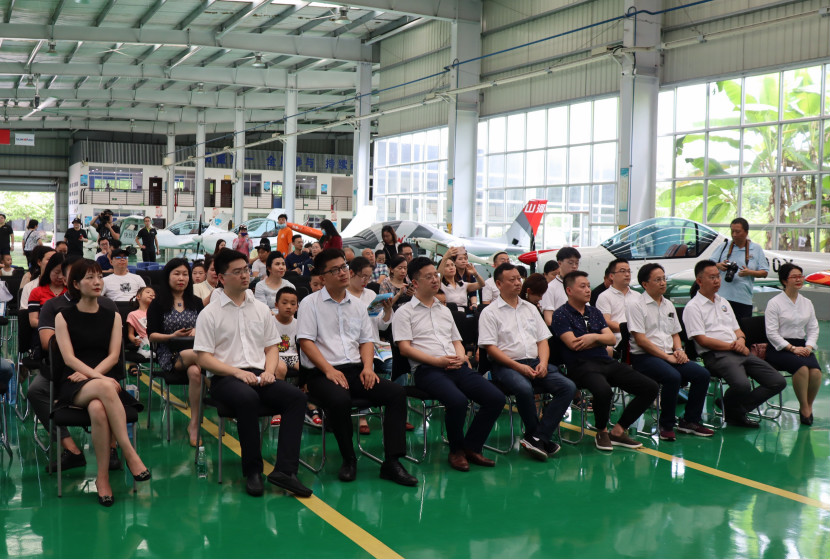 米兰在线登录-米兰(中国)
航空签约湖南航空技校，走校企融合发展道路