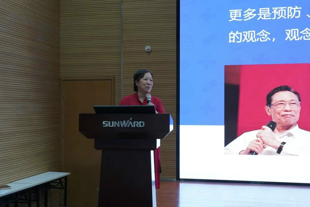 关爱科技工作者健康——健康科普进企业走进米兰在线登录-米兰(中国)
智能
