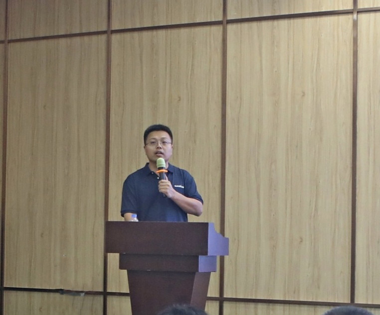 以强执行力聚焦基础能力建设 向挖掘机万台俱乐部迈进——米兰在线登录-米兰(中国)
智能2020年挖掘机经销商半年度会议圆满召