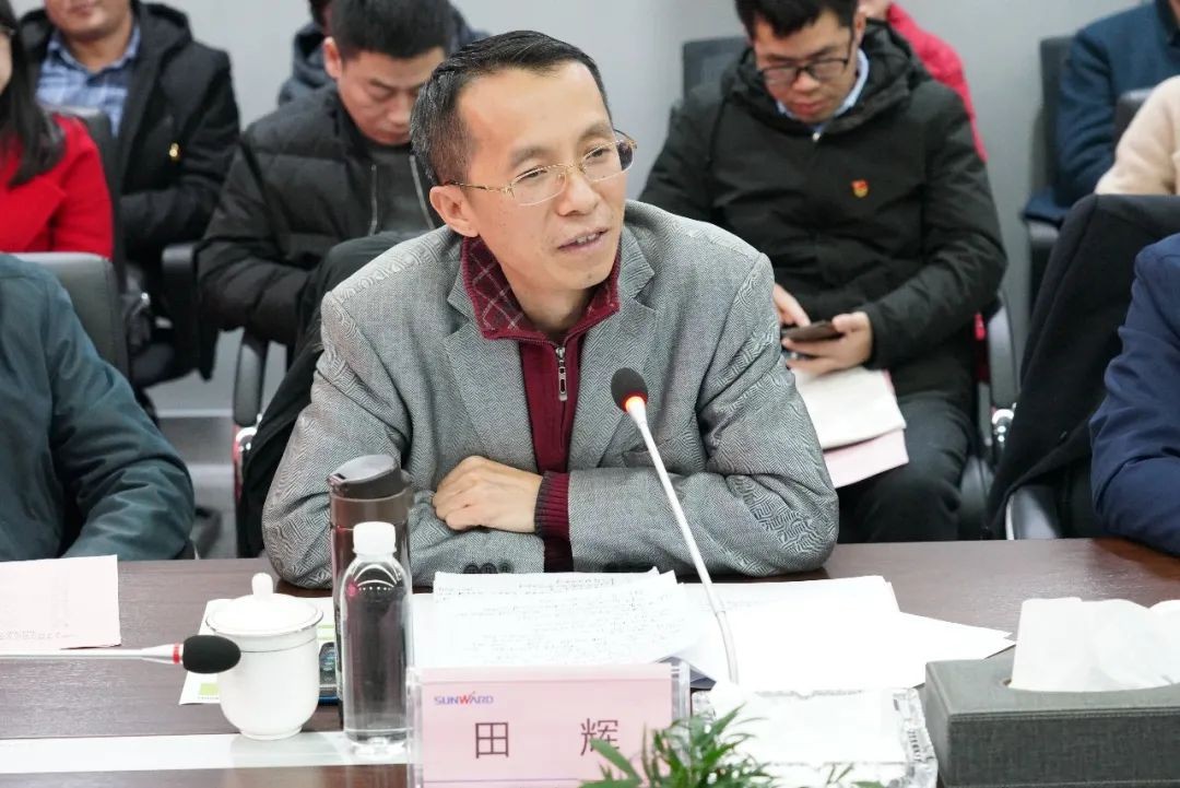 省工信厅青年干部理论学习走进米兰在线登录-米兰(中国)
智能