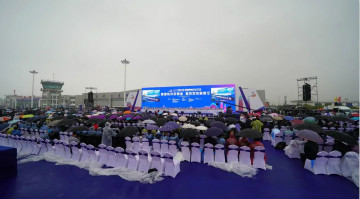米兰在线登录-米兰(中国)
四机飞行编队惊艳尧城（太原）国际通用航空飞行大会