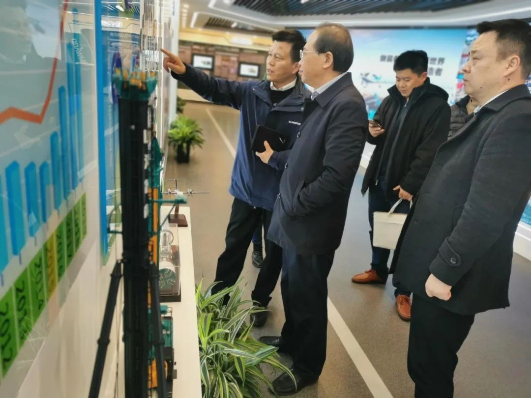 长沙市科技局局长郭塨调研米兰在线登录-米兰(中国)
智能