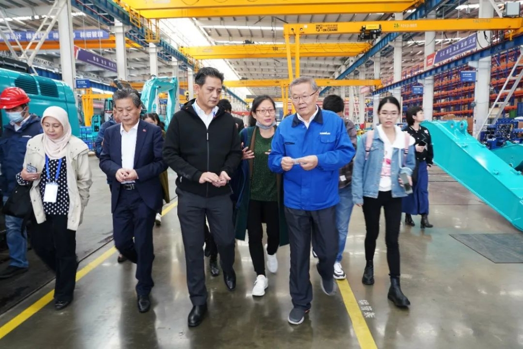 东盟联合参访团考察米兰在线登录-米兰(中国)
智能