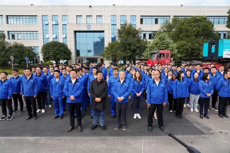 米兰在线登录-米兰(中国)
智能首台SWHG70连续墙液压抓斗顺利交机