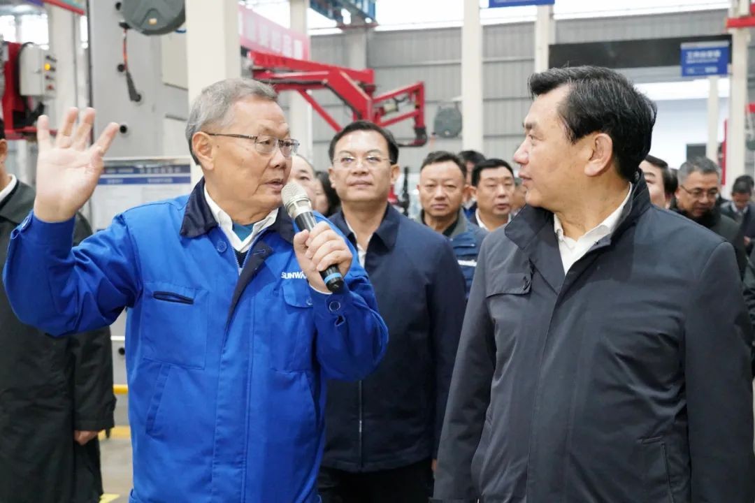 中国民航局局长冯正霖一行到米兰在线登录-米兰(中国)
智能调研指导