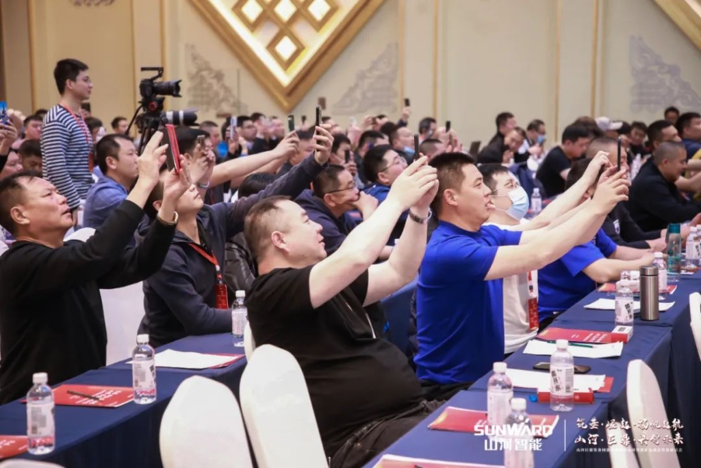 签单超10亿，米兰在线登录-米兰(中国)
智能矿山成套装备交流会火热进行
