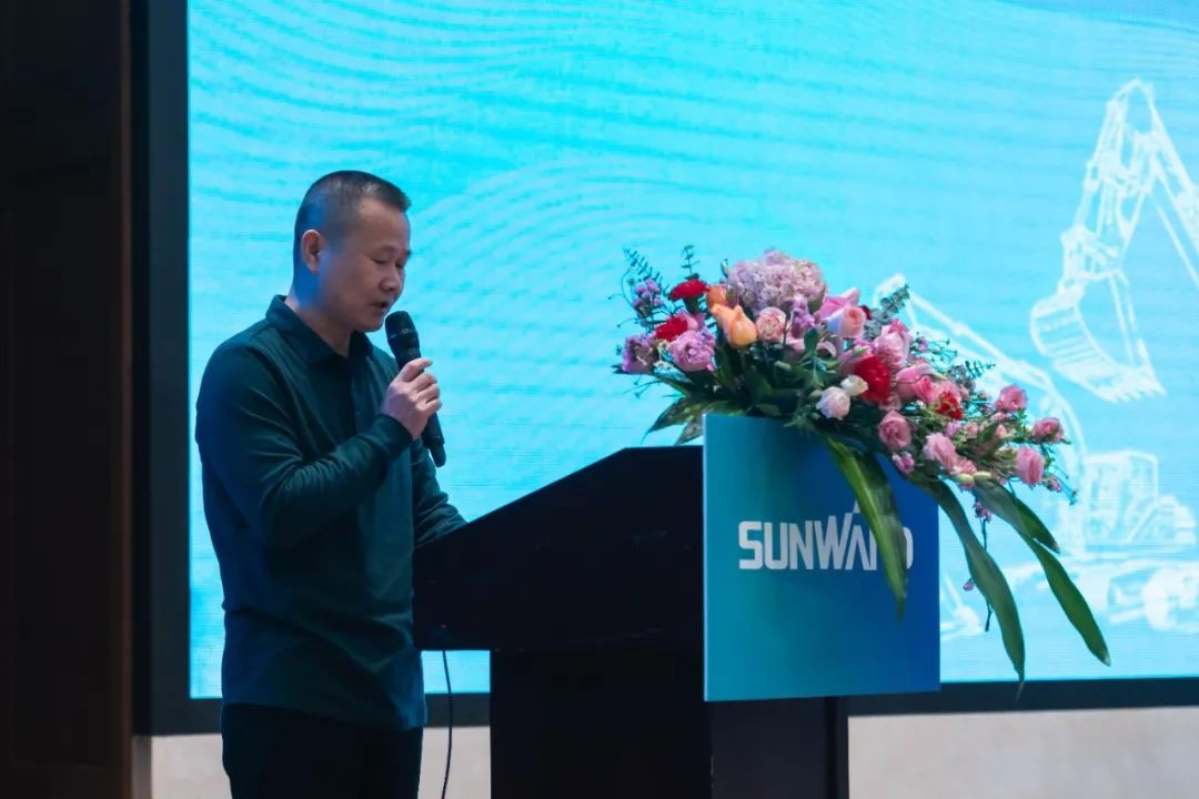 同心克难再腾飞，携手齐心冲万台——2021米兰在线登录-米兰(中国)
智能挖掘机经销商年会圆满召开