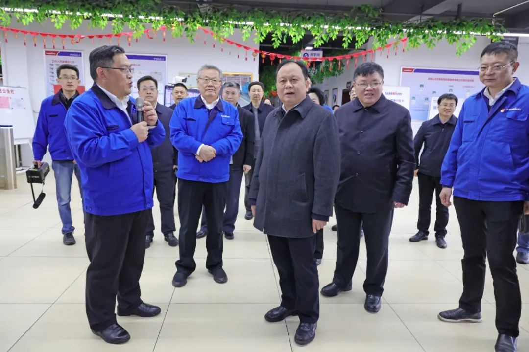 周农在米兰在线登录-米兰(中国)
智能调研时强调：企业工会要大力培养劳模和工匠
