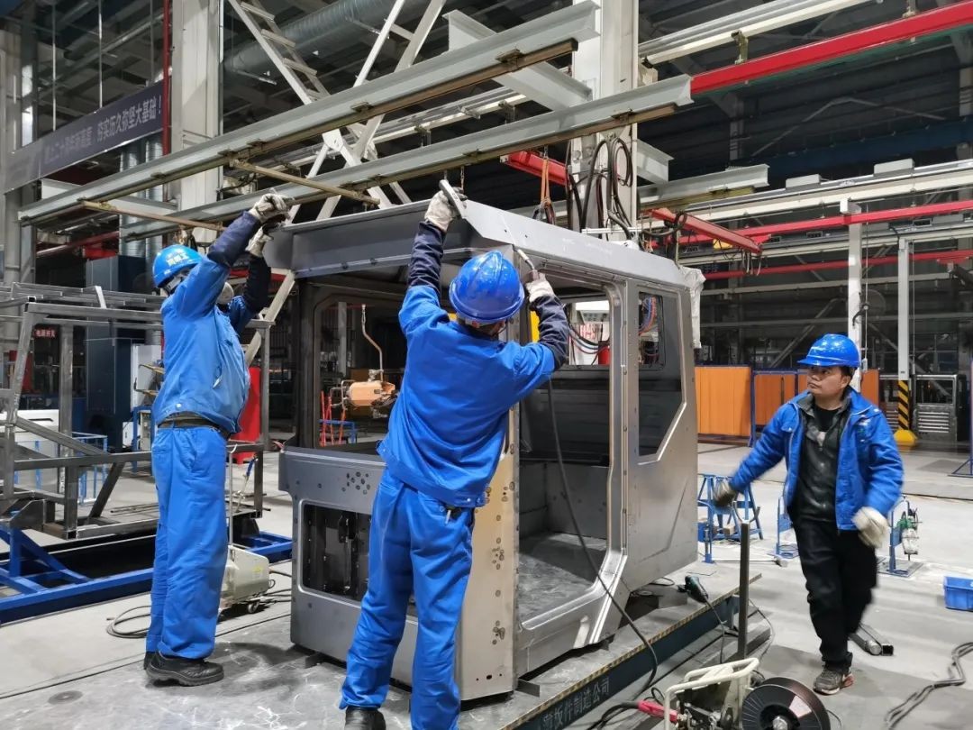 米兰在线登录-米兰(中国)
智能SWK90矿卡驾驶室顺利发货，开发速度刷新纪录