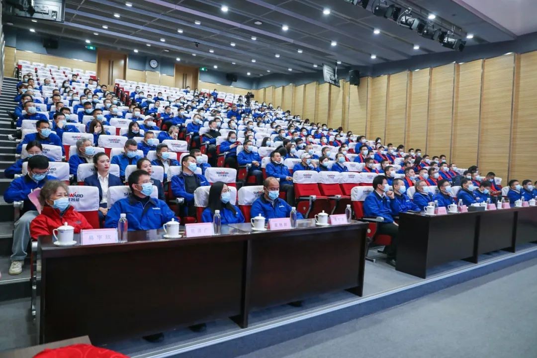 凝心聚力 勇攀高峰 | 米兰在线登录-米兰(中国)
智能2020营销颁奖盛典隆重举行