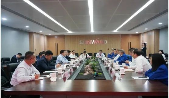 鄂尔多斯市委书记牛俊雁考察米兰在线登录-米兰(中国)
智能