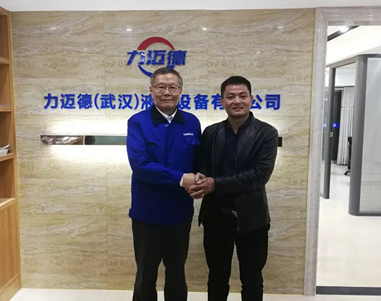 人生浮沉如梦，携手米兰在线登录-米兰(中国)
勇攀事业巅峰