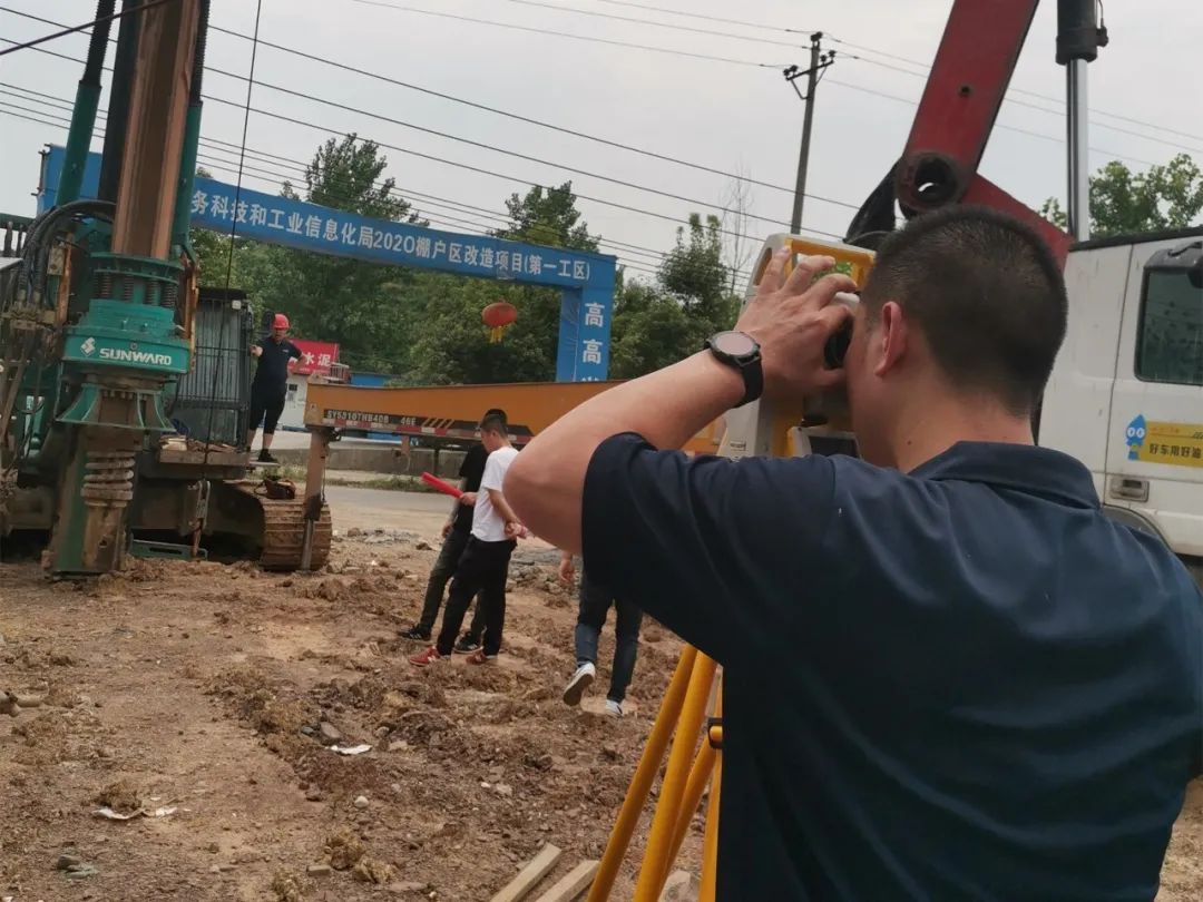 贴心服务路，关爱湘楚行！2021年米兰在线登录-米兰(中国)
智能全球服务万里在湖南