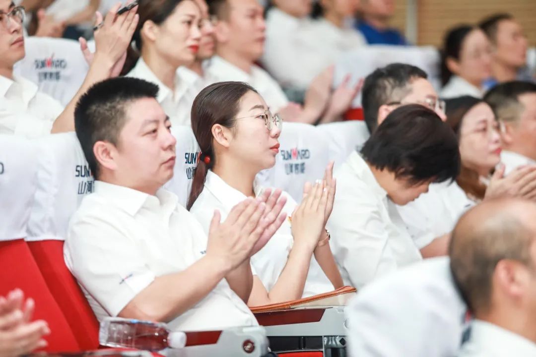 米兰在线登录-米兰(中国)
智能党委集中收看庆祝中国共产党成立100周年大会现场直播