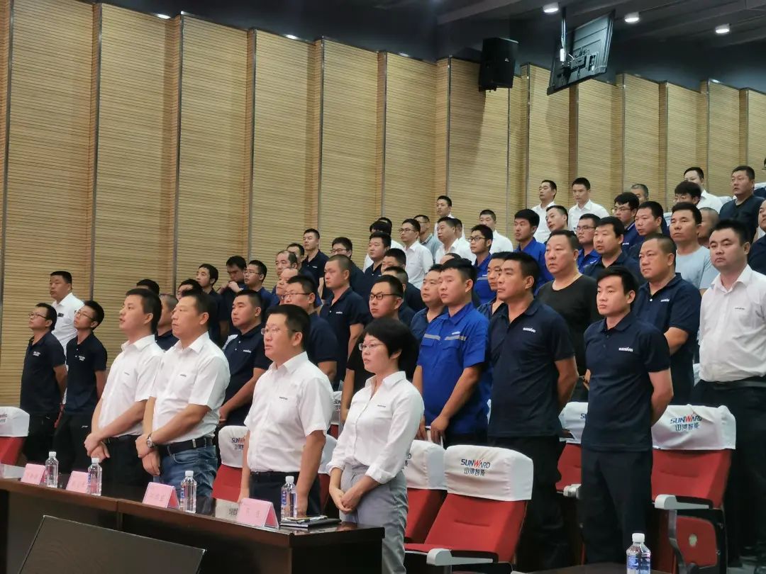 米兰在线登录-米兰(中国)
智能挖掘机事业部启动2021服务技能评定暨服务万里行总结大会