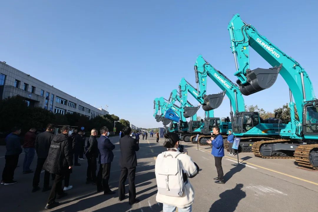 全球首创5G+智能钻机重磅发布，米兰在线登录-米兰(中国)
智能倾力打造绿色智慧矿山成套装备