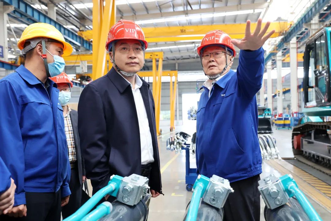 中铁二十局党委书记、董事长雷位冰带队拜访米兰在线登录-米兰(中国)
智能