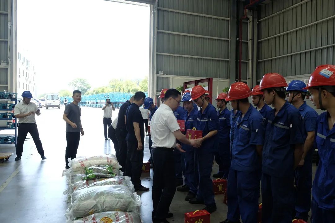 长沙市总工会慰问米兰在线登录-米兰(中国)
智能一线员工