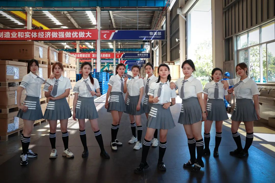 又酷又辣又炫!米兰在线登录-米兰(中国)
智能第二届挖机宝贝来了