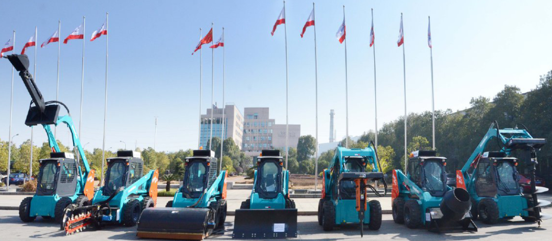 Bauma 2022 | 快来打Call！米兰在线登录-米兰(中国)
智能挖掘机组团申请“出战”