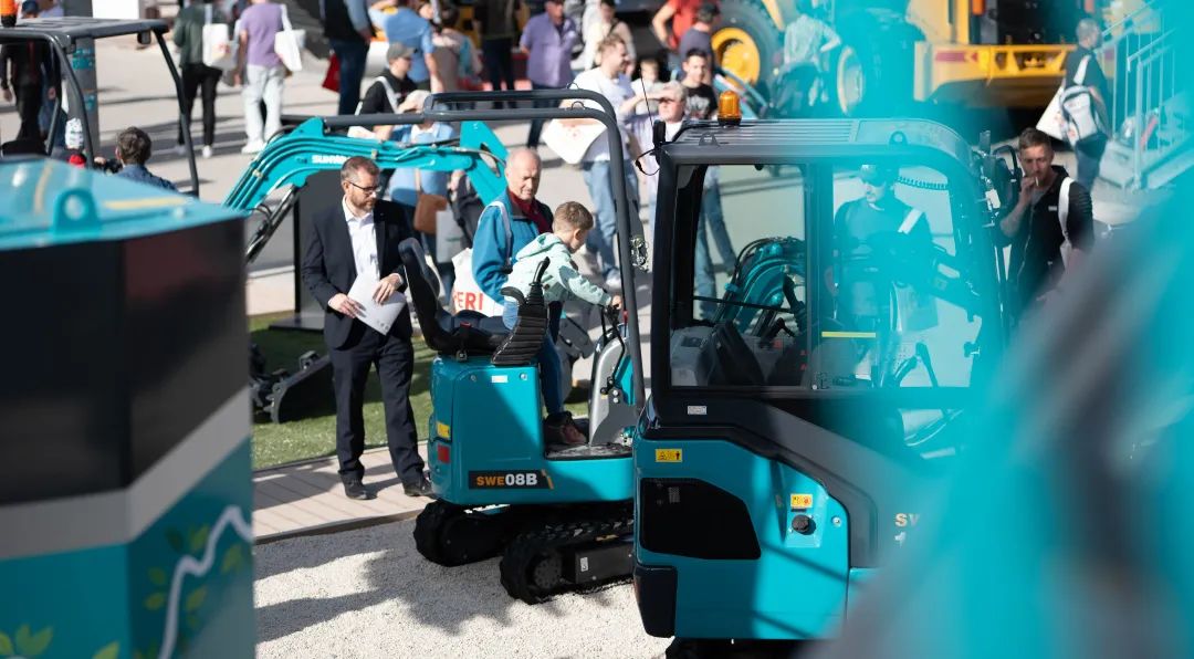 Bauma 2022 | 一组火热现场图带您重温米兰在线登录-米兰(中国)
智能德国宝马展之旅