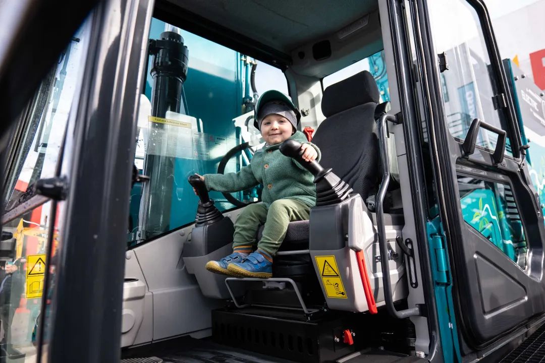 Bauma 2022 | 一组火热现场图带您重温米兰在线登录-米兰(中国)
智能德国宝马展之旅