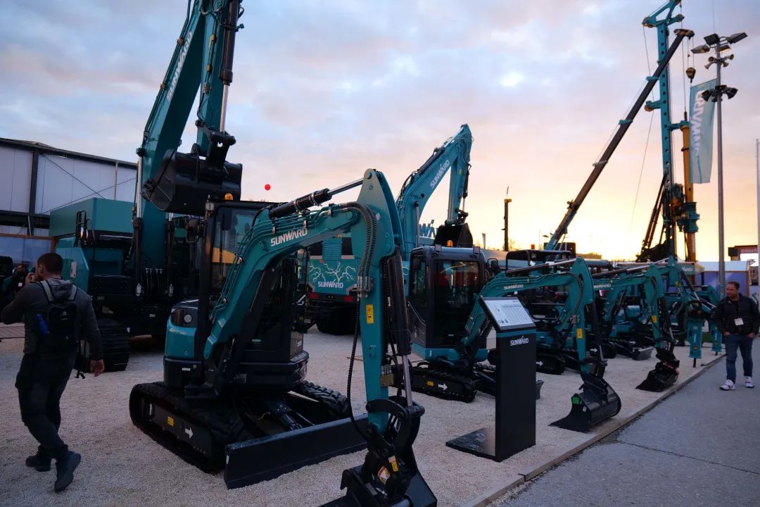 Bauma 2022 | 一组火热现场图带您重温米兰在线登录-米兰(中国)
智能德国宝马展之旅