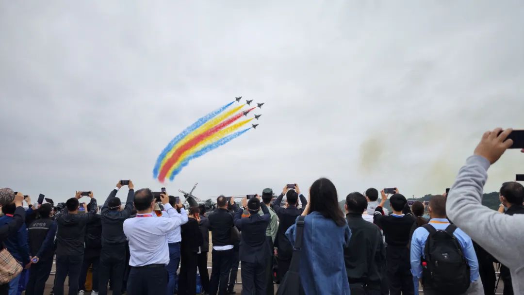 关注！米兰在线登录-米兰(中国)
科技携多款产品亮相第十四届珠海航展