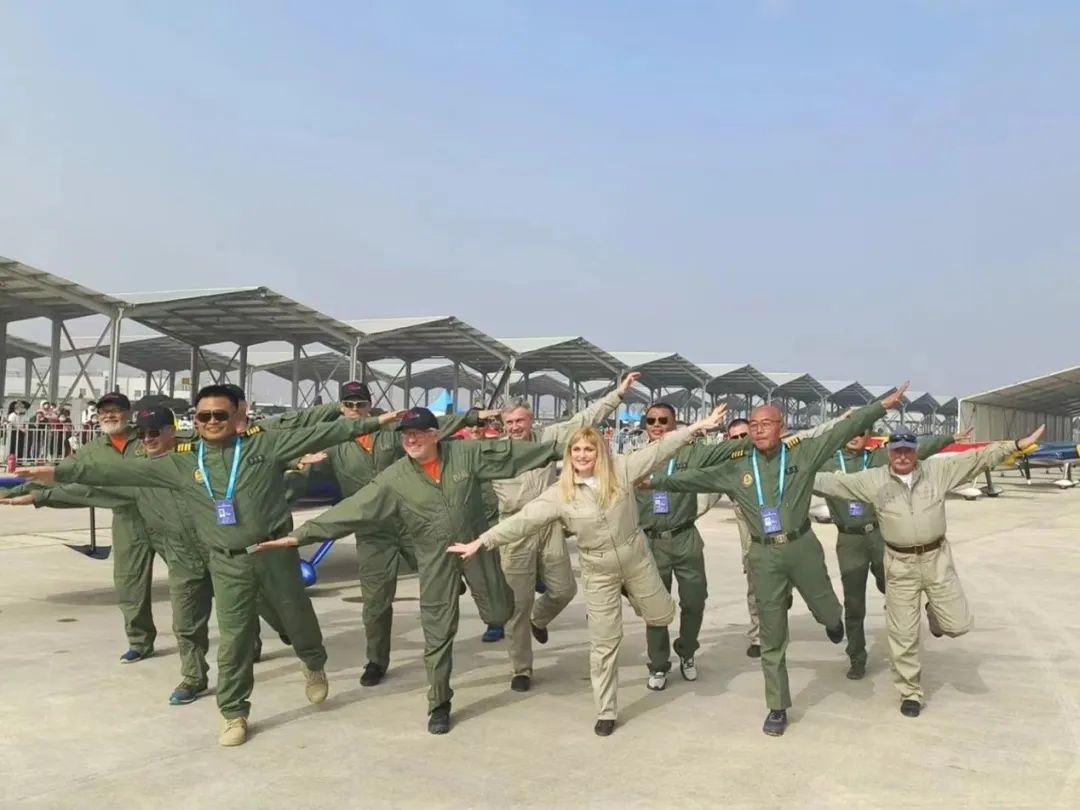 逆势飞翔！米兰在线登录-米兰(中国)
航空携手合作伙伴亮相2022南昌飞行大会