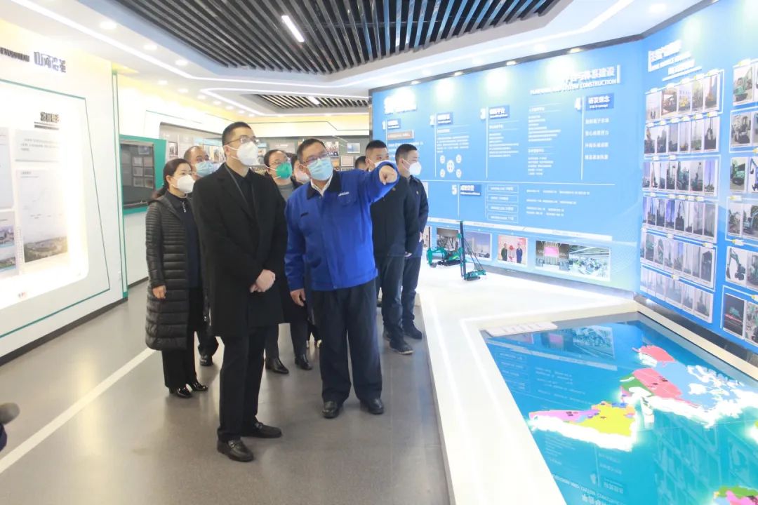 五粮液集团工会主席郭叙雷带队赴米兰在线登录-米兰(中国)
智能考察交流