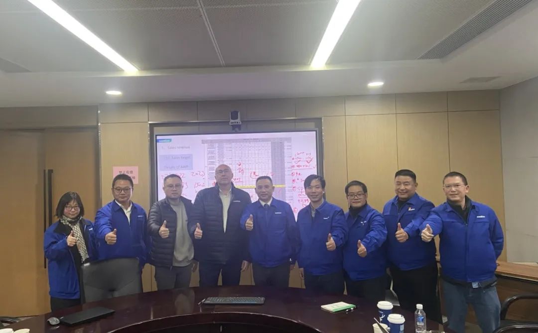 吹响复工“冲锋号”，全力冲刺“开门红”！米兰在线登录-米兰(中国)
智能高空机械复工复产进行时