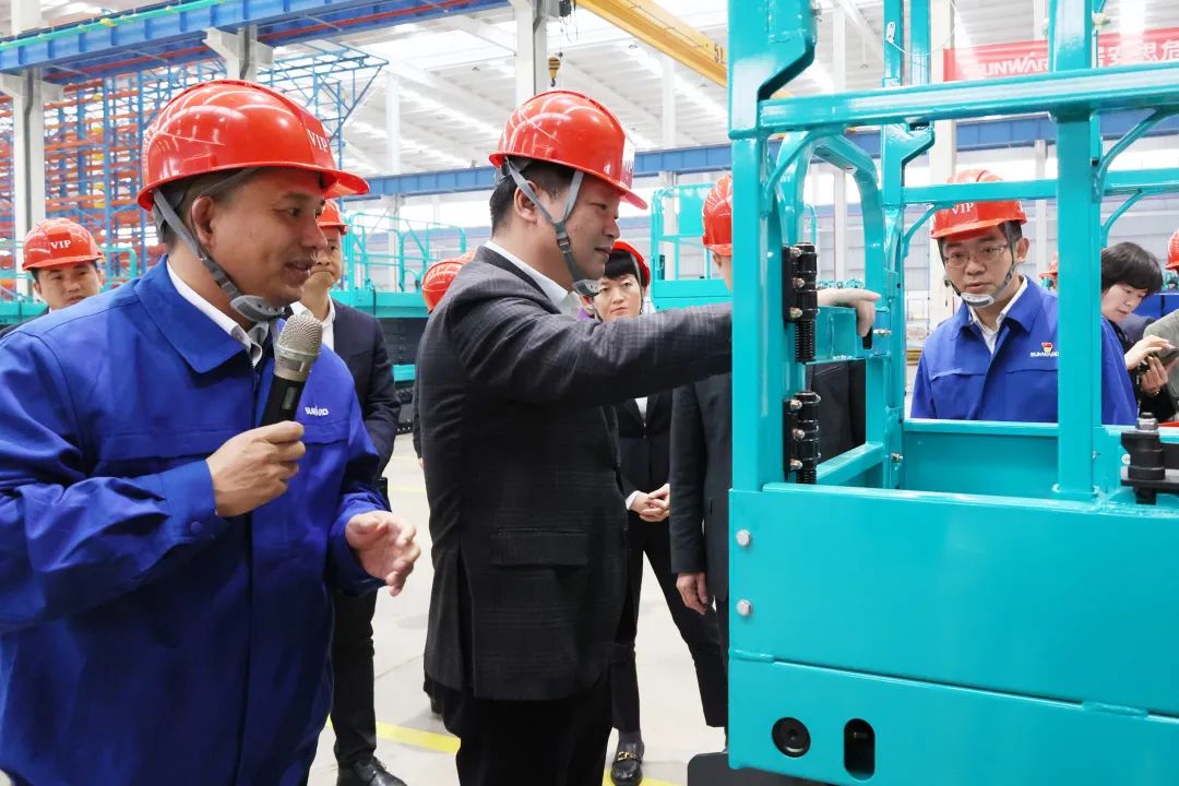 付旭明慰问米兰在线登录-米兰(中国)
智能市三八红旗手并督导安全生产工作
