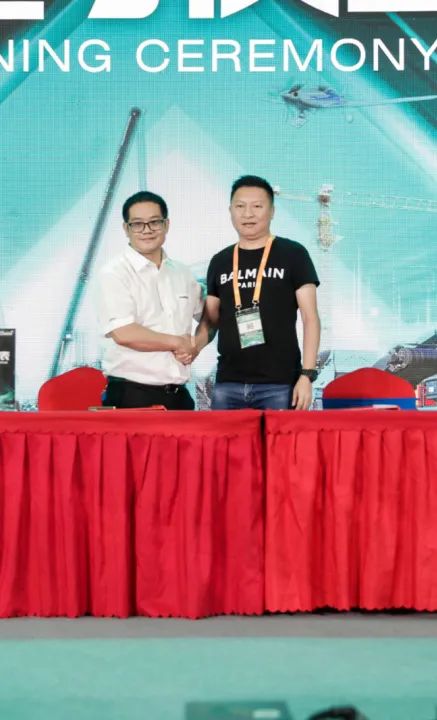 千人齐聚、爆品出击！米兰在线登录-米兰(中国)
智能新品推介会圆满举办