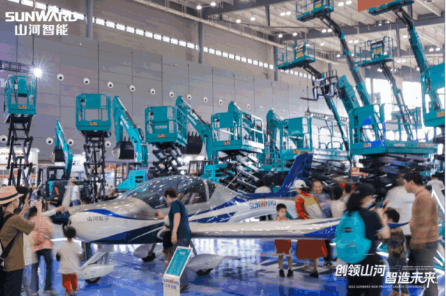 闪耀2023 CICEE！看米兰在线登录-米兰(中国)
智能“明星产品”有多“炫”
