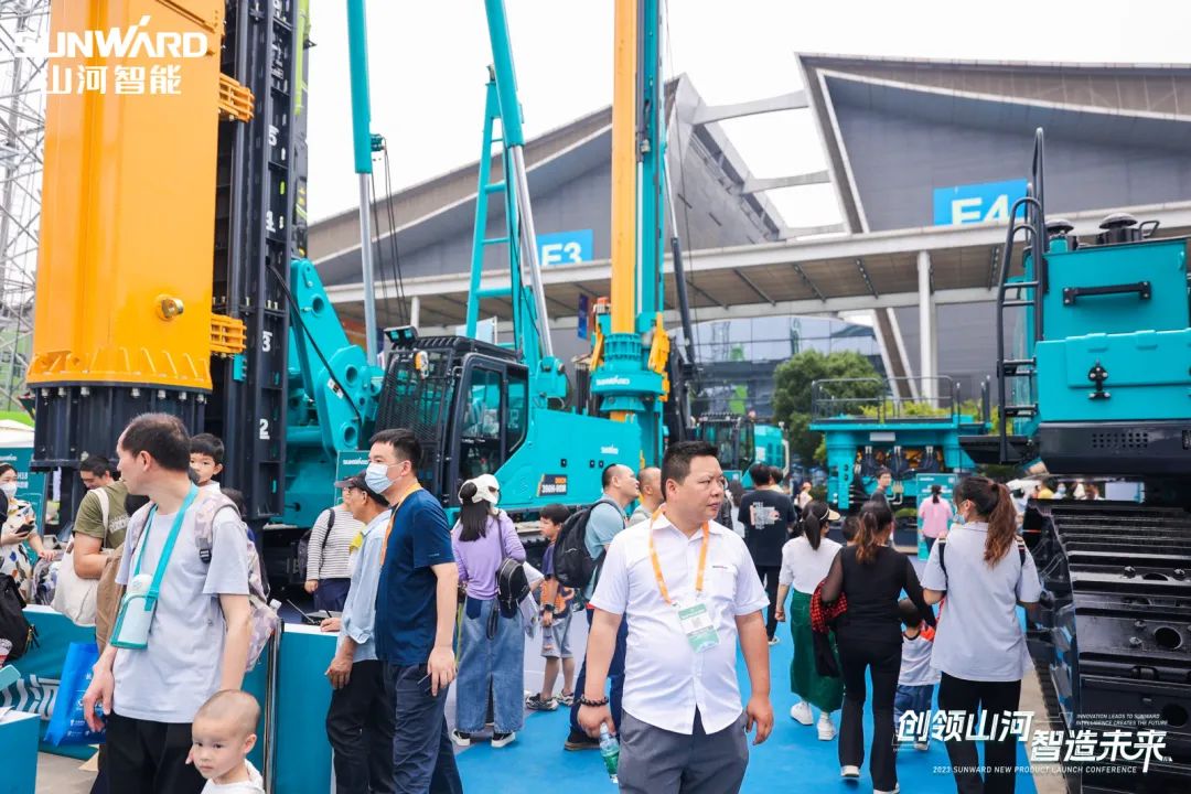 2023 CICEE | 全球工程机械盛会完美落幕！米兰在线登录-米兰(中国)
智能交出闪亮答卷