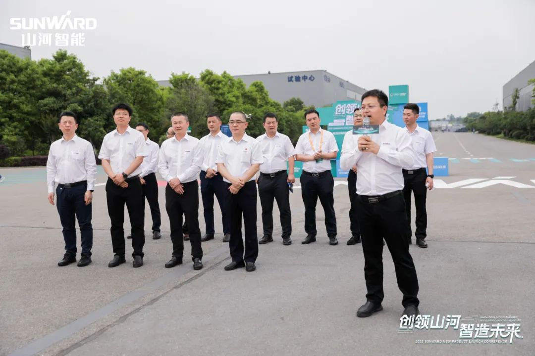 2023 CICEE | 全球工程机械盛会完美落幕！米兰在线登录-米兰(中国)
智能交出闪亮答卷